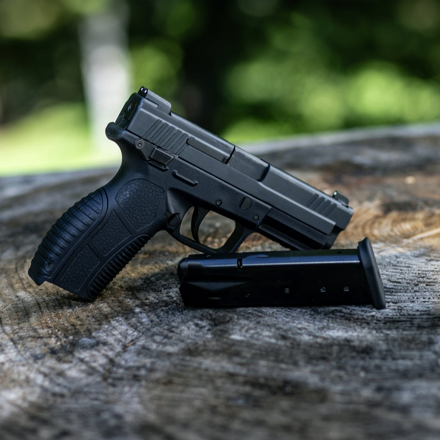Handgun Experience: 9mm Glock - Clay Pigeon Adventures